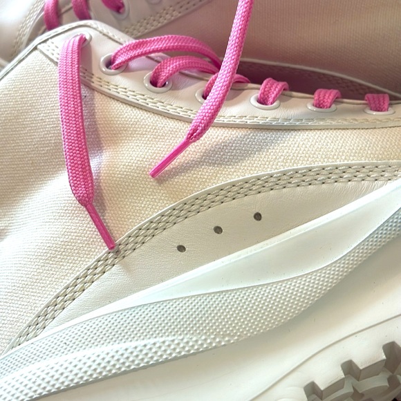 Louis Vuitton LV Squad High-Top Sneaker Boots in White Canvas w/Pink✨ - Picture 8 of 9
